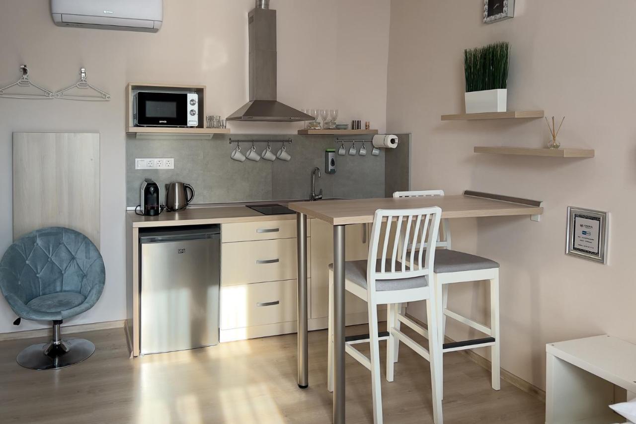 Anova Apartman Jula Exterior foto