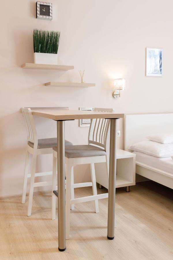 Anova Apartman Jula Exterior foto
