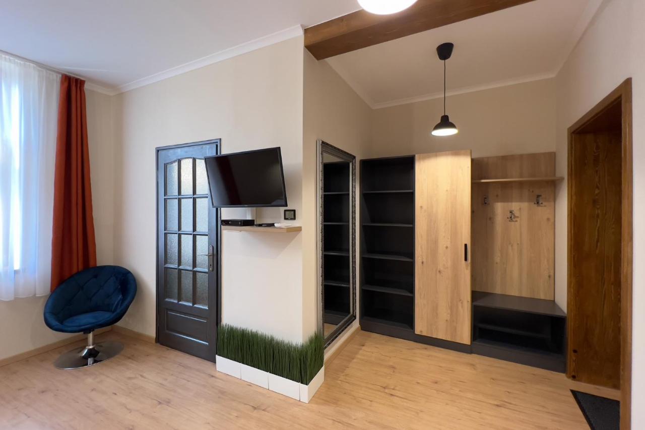 Anova Apartman Jula Exterior foto