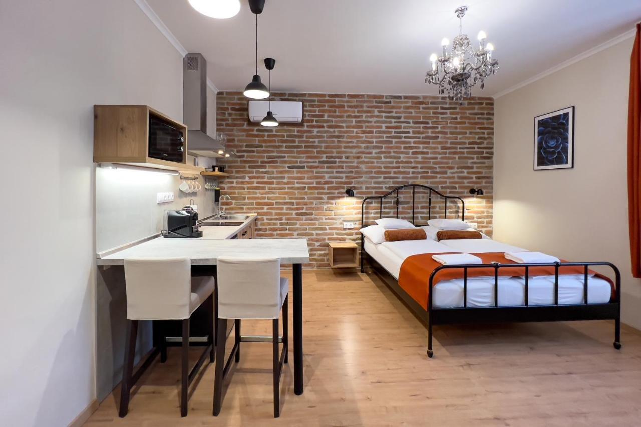 Anova Apartman Jula Exterior foto